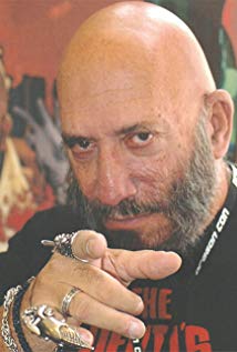 How tall is Sid Haig?